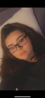 VRChat vs IRL photos and avatars