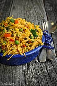 Life Scoops Vegetable Vermicelli Semiya Sevai Upma Indian Food Recipes Vegetarian Vermicelli Recipes Nutritious Breakfast Recipes