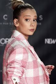 #elite junio en netflix ; Ester Exposito Attends The Premiere Of Renaceres In Madrid Spain 161220 8