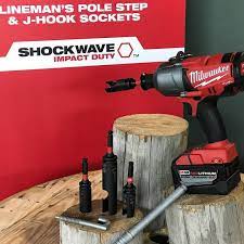 Milwaukeetool Shockwave Lineman S Pole Socket For Installing And Removing Pole Steps And J Hooks Nbhd Nps18 Milwaukee Linemen Installation Lineman Tools