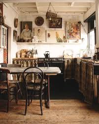 Cassie Nicholas On Instagram We Continued The Chain Hung Paintings Last Week Farmhouse Kitchen Design Farmhouse Style House Interior Interior Design Kitchen