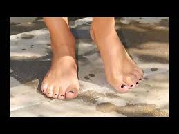He graduated from new york college of podiatric medicine medical school in 2013. Kelly Monaco Feet Shots Youtube