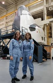 December 26 1985 Teacher In Space Icon Christa Mcauliffe Right And Her Backup Barbara Morgan Pose F Nasa Space Shuttle Space Shuttle Challenger Space Nasa