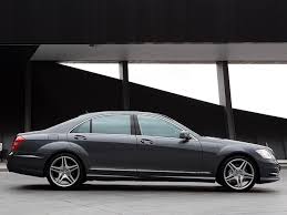 The sedan is packed with airbags that provide protection to all occupants in the event of a crash and now can be fitted with an optional rear airbag for the head and neck area. Mercedes Benz S Klasse W221 Specs Photos 2009 2010 2011 2012 2013 Autoevolution