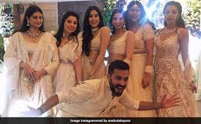 The inside pics of sonam kapoor's shaadi sonam kapoor & anand ahuja's wedding was one of the grandest functions of this year. Sonam Kapoor S Husband Anand Ahuja Lists His Favourite Moments From The Wedding