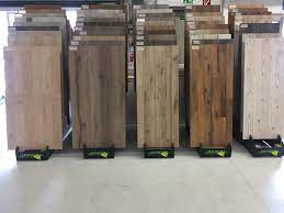 Auf einer fläche von weit mehr als 10.000 qm finden sie eine große auswahl an kibek produkten. Teppichboden Laminat Pvc Kunstrasen Vliesvelours Lieferung