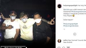 Yellow holy wings with shadow. Fotonya Di Holywings Viral Dokter Tirta Akui Sarankan Tanpa Live Music Suara Jogja