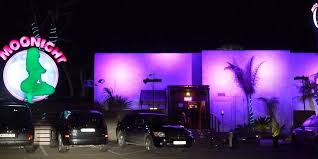 Une quinzaine de personnes ont été arrêtées dans tout le pays, dont les deux responsables du club de la jonquera. Espagne Les Prostituees Victimes Collaterales Du Coronavirus Le Point