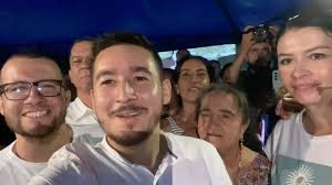 ¡Qué mejor compañía para este aguacero que el calor del pueblo !❤️