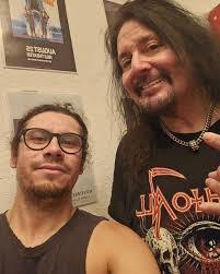 William Gidley's Instagram, Twitter & Facebook