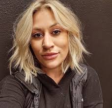 It really be like that sometimes! 🤪 #757hair #salonhumor #757hairstylist  #salonreels