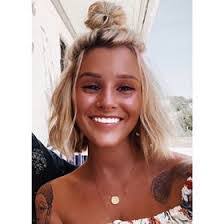 Shelby Harmon's Instagram, Twitter & Facebook