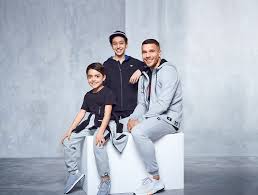 Jun 29, 2021 · lukas podolski wird neuer juror beim supertalent lukas podolski ist einer der neuen juroren bei das supertalent. Handeln Trotz Corona Aldi Spielt Doppelpass Mit Poldi Hde Fordert Geld Fur Alle