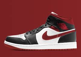 Like the player who wore them, the air jordan 1 is a revered and unforgettable legend. Air Jordan 1 Mid Gym Red 554724 122 Sneakernews Com