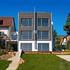 Dreigeschossiges Haus Wiesenhutter Von Baufritz Alle Infos Zum Haus Inkl Grundrisse Mit Einem Klick Auf Das Bild Erhalte Haus Schmales Haus Hausbau Kosten