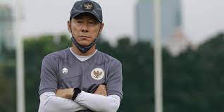 Born on 11 october 1970) is a south korean former he won the k league young player of the year in 1992 and k league top scorer award in 1996. Timnas Indonesia Imbangi Thailand Shin Tae Yong Puji Kerja Keras Evan Dimas Dkk Bola Net