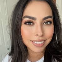 Sarah Cataldo's Instagram, Twitter & Facebook