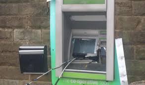 Citeste acum toate articole despre bancomat aruncat in aer pe digi24.ro. Doi Romani Au Aruncat In Aer Un Bancomat La Londra