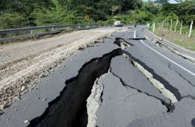 Terremoto De 6 6 En Guatemala Causa Graves Danos En La Carretera Que Conduce A Tapachula Mexico Notirpcradio 6 14 17 R Earth From Space Country Roads World