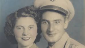 Vast Public Indifference: Papa's Obituary