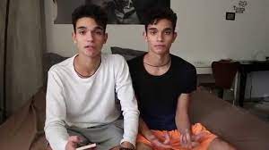 They were born in gaithersburg, maryland. Q A Youtube