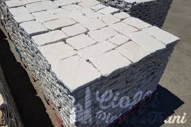 Misure cm 5 x 5 x 1 si possono realizzare misure a piacere per ordini di 150 pezzi in su'. Piastrelle In Pietra Di Trani Anticata