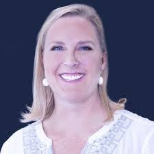 Maureen Love's Instagram, Twitter & Facebook