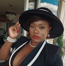 International street kid he's a bully. And bullies need to be spoken to in  a language they understand. So my darling, allow me to be a bully today  🙏🏽 because I'm tired