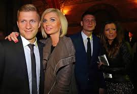 See reviews, photos, directions, phone numbers and more for ewa piszczek locations in saint petersburg, fl. Jest Najskromniejsza Polska Wags Co Wiemy O Ewie Piszczek Viva Pl