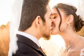 Deidre Lynn's Instagram, Twitter & Facebook