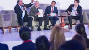Sin embargo, debido a que ningún candidato logró superar el mínimo constitucional del 40 % de los votos (necesarios para ganar los comicios) debió. Las Propuestas De Los Candidatos Presidenciales Contra La Obesidad