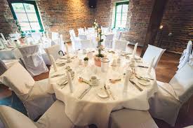 Kg mit sitz in eschweiler (amtgericht aachen 73 ar 534/08) umgewandelt. Wunderschone Sturm Hochzeit Im Aachener Dom Haus Kambach Mediapohl Hochzeitsreportagen Aus Aachen