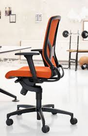 In Office Chair New Dimensions Of Dynamic Sitting With Our Patented 3d Kinematics Called Trimension By Wilkhah Office Chair Ergonomic Office Chair Chair