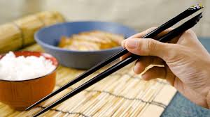 Your thumb should remain stationary when you move the chopsticks apart like a scissor. 3 Ways To Hold Chopsticks Wikihow