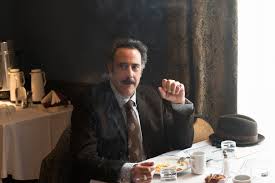 Brad garrett is doubling down on a series of blistering allegations against ellen degeneres. Fargo S Brad Garrett On What Drew Him To Joe Bulo The Show S Creative Direction A Raymond Reunion