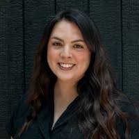 Erin Guthrie's Instagram, Twitter & Facebook