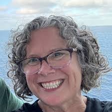 Travis Earp's Instagram, Twitter & Facebook