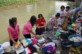Mumpung masih ada waktu, yuk coba ulik inspirasi model baju pesta terbaru berikut ini, yang pastinya memiliki kesan berbeda dari biasa. Pengalaman Mencuci Yang Cuma Dilaksanakan Oleh Anak Kost