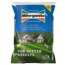 Here's all the products you need to maximize soil conditions while keeping lawns lush and beautiful without the use of dangerous herbicides and chemical fertilizers. Milorganite Slow Release 32 Lb 2500 Sq Ft 6 4 In The Lawn Fertilizer Department At Lowes Com
