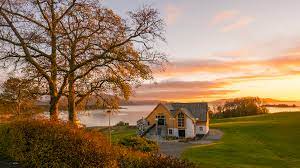 Spillbedrift på sunnhordland folkehøgskole er et tilbud til deg som har allerede har gått et år på sunnhordland folkehøgskule. Sunnhordland Folkehogskule Wikipedia