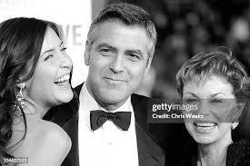 553 Nina Warren Photos & High Res Pictures