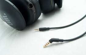 Though mostly plastic and not particularly stylish, i find the build quality and comfort of the jbl everest elite 700 very good. Review Jbl Everest Elite 700 Wireless Noise Cancelling Headphones Pickr
