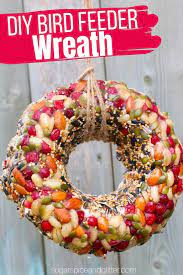 Pour a mixture of fried onions, corn flakes, oatmeals, and brown rice in a bundt pan and pour a suitable amount of water. Kid Made Bird Feeder Wreath With Video Sugar Spice And Glitter
