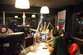 Acompanhe entrevistas com médicos assistir episódios de bandnews em forma completo no canal band sports hd do dia. O Ambiente Da Band News Fm Na Era Digital Sobretudo