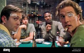 USA. Matthew McConaughey , Thomas Lennon and Adam Goldberg in a scene from  the (C)Paramount Pictures film : How to Lose a Guy in 10 Days (2003). Plot: Benjamin  Barry is an