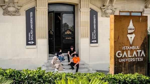 İstanbul Galata Üniversitesi Bambaşka Gelecek