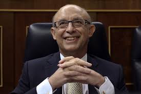 Spain Expects Primary Budget Surplus in 2015