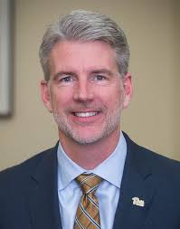 Senior Pitt official to step down