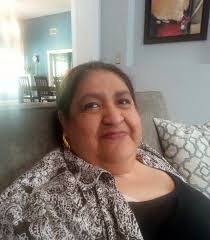 Sandra Teneyuque's Instagram, Twitter & Facebook