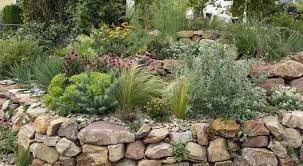 Pin Von Berit Uschkoreit Auf Jardineria Steinmauer Garten Garten Anlegen Steingarten Anlegen